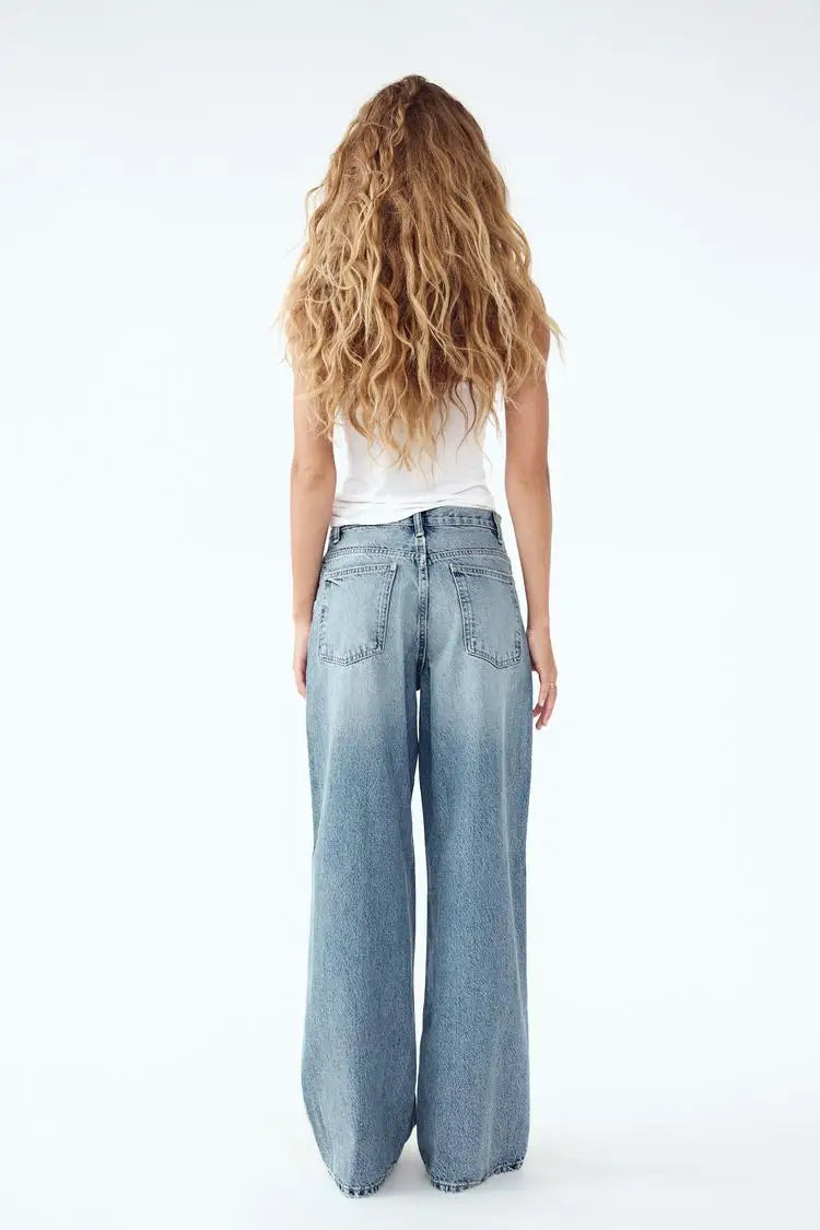 Jean Baggy femme boutonnage original