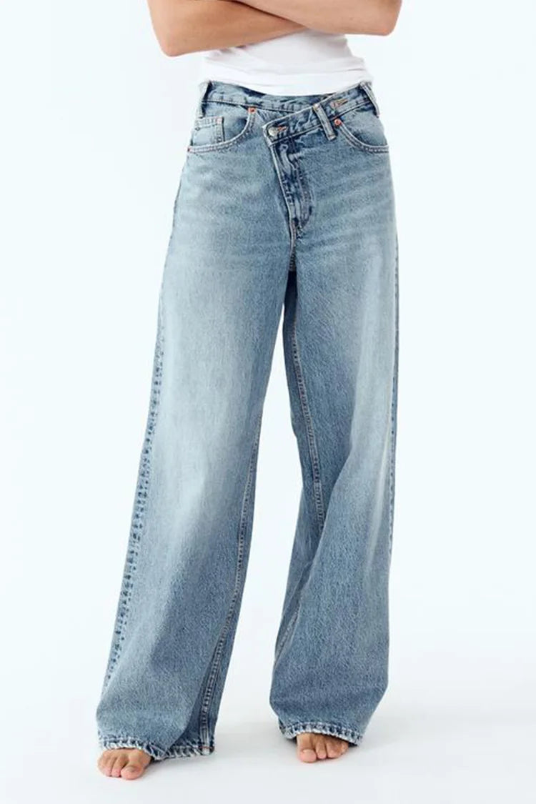 Jean Baggy femme boutonnage original