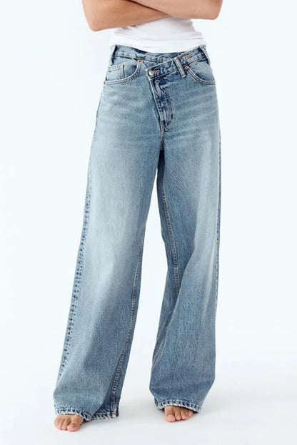 Jean Baggy femme boutonnage original