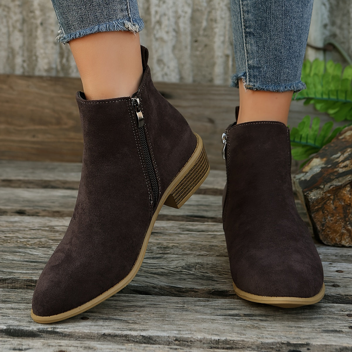 Bottines à bout pointu